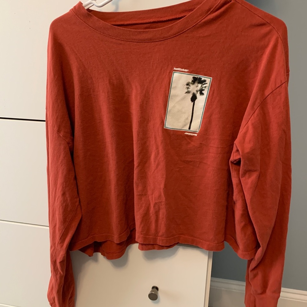 Long sleeve orange long sleeve Hollister t-shirt